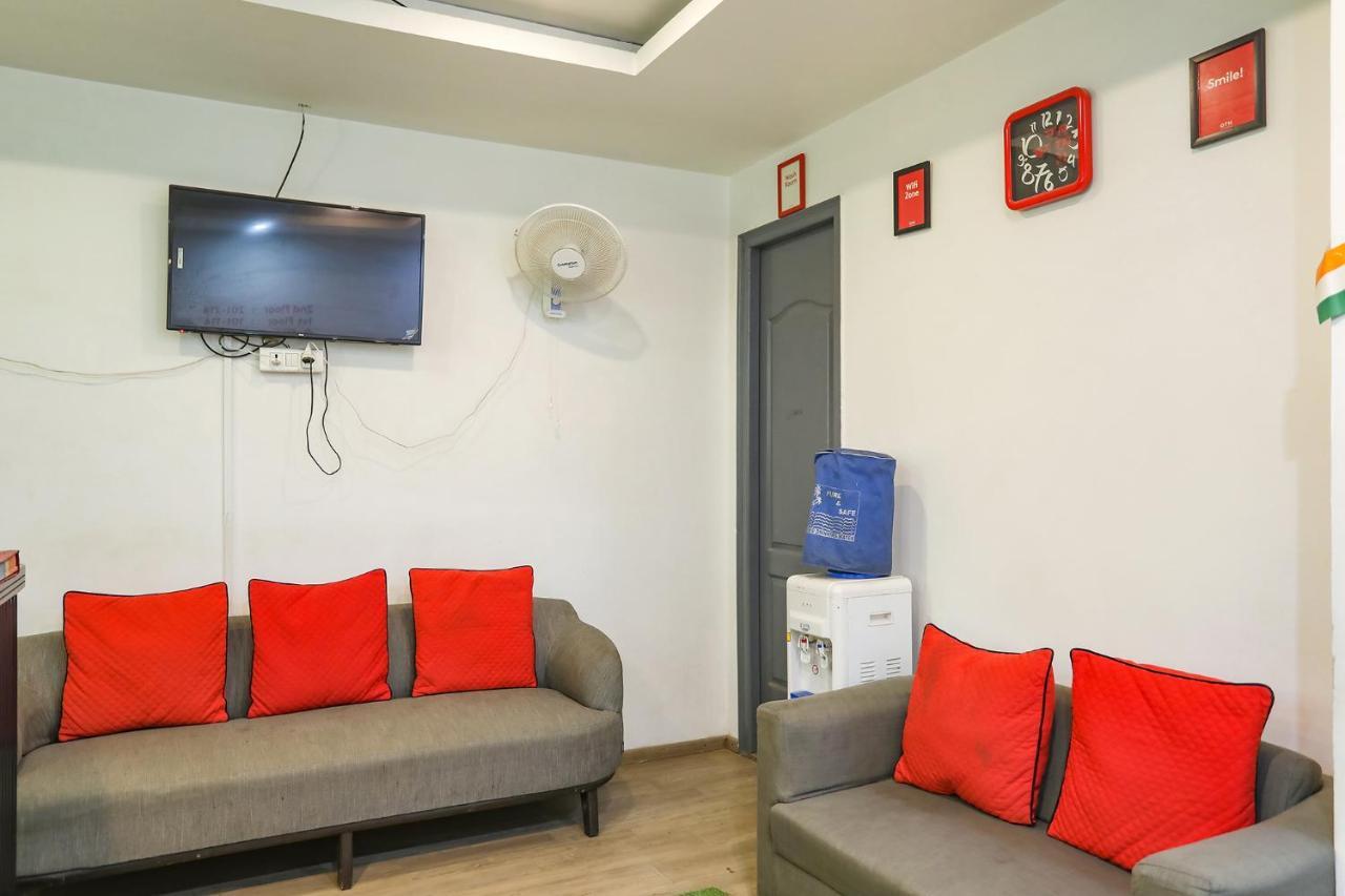 Fabhotel Golden World Газиабад Экстерьер фото